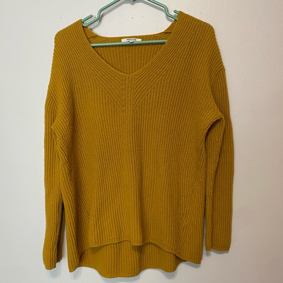 Madewell Sweaters - Madewell Women’s Woolside Mustard V Neck Sweater M1103 Size M